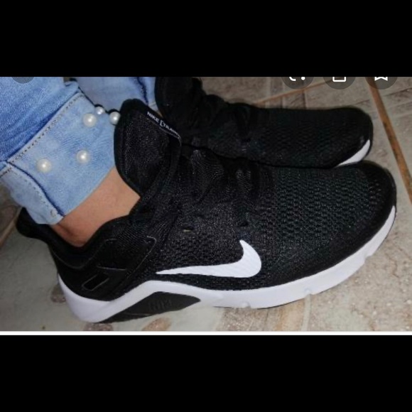 Nike Legend Essential Women's - Picture 9 of 10